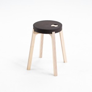 warmstool_02black