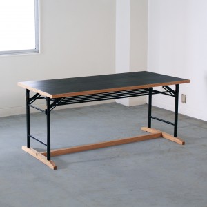 baton_table_01